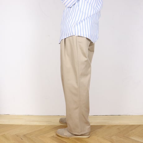 W28 2-Tuck Chino Trousers 003