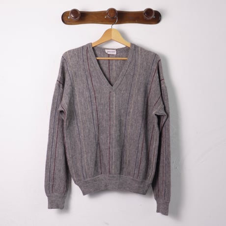 Gran Sasso / 1980s Italian Wool V-Neck Sweater