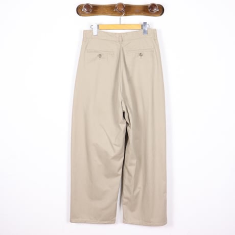 W28 2-Tuck Chino Trousers 013