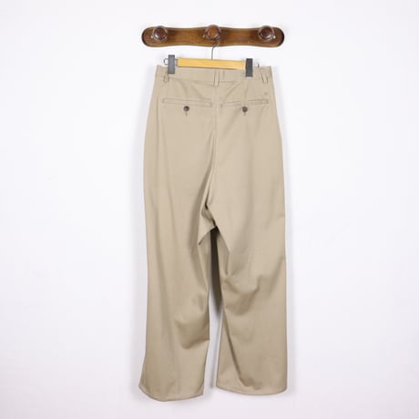 W27 2-Tuck Chino Trousers 002