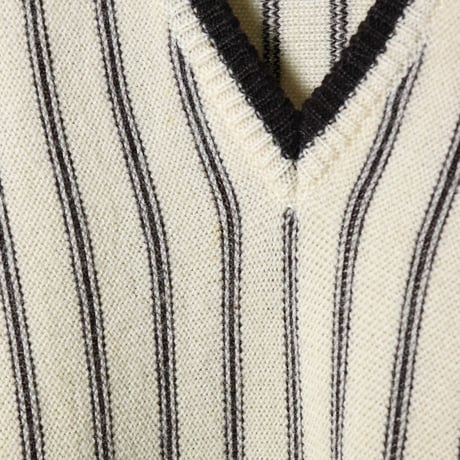 European Stripe V-Neck Knit Sweater 1970s–1980s