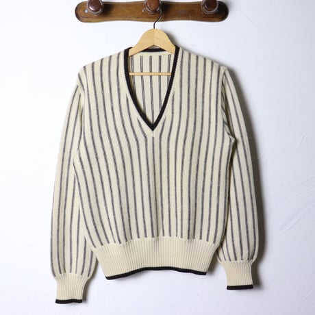 European Stripe V-Neck Knit Sweater 1970s–1980s