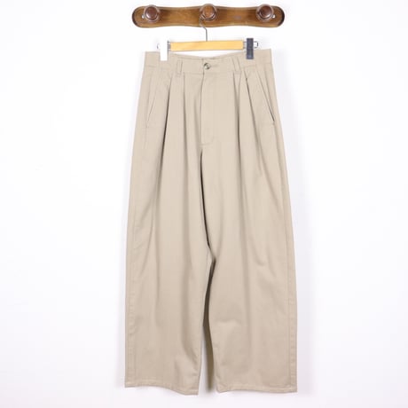 W28 2-Tuck Chino Trousers 013