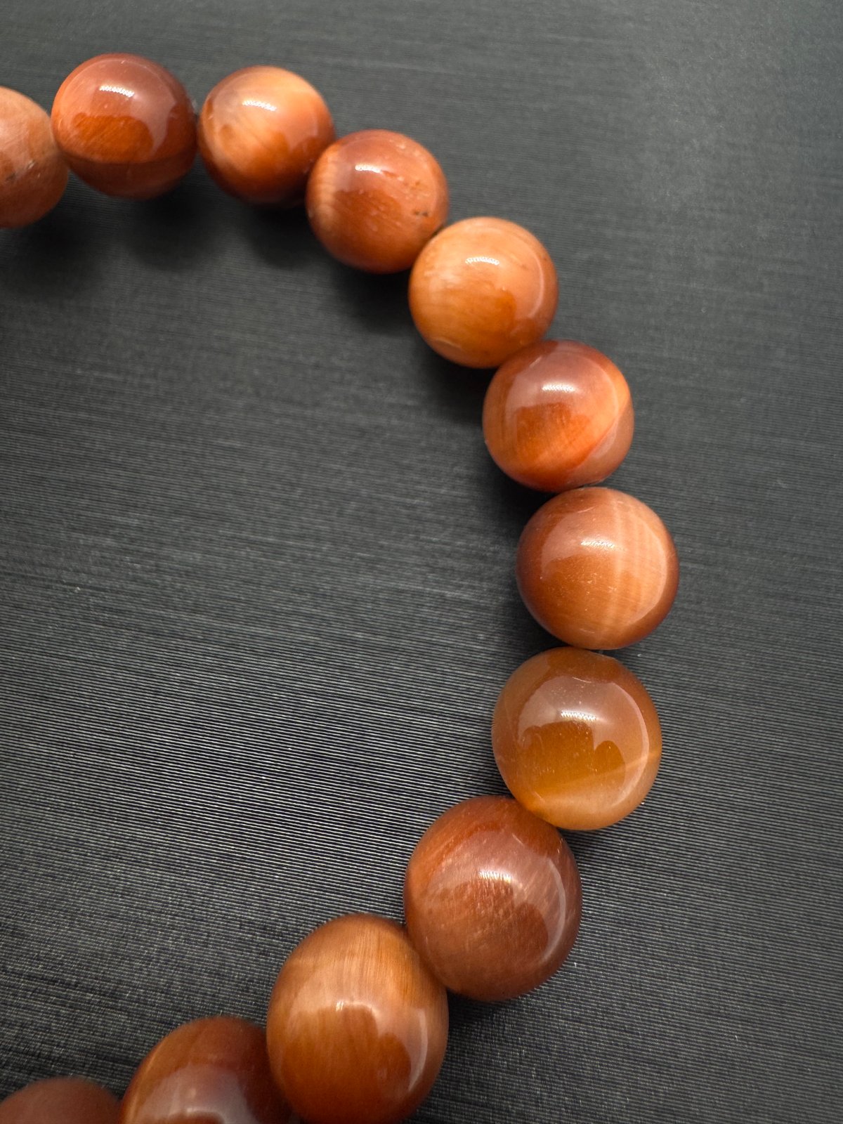 レッドタイガーアイ｜玉化（8.4mm） | HiJiRi stone