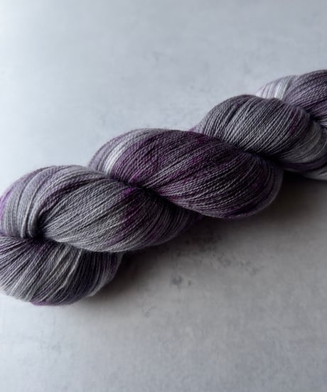 Lace / Berry Ash