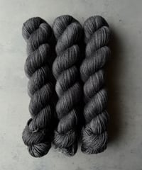 BS Merino / Onyx － 定番色