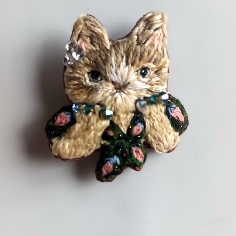 猫のブローチ | STORES