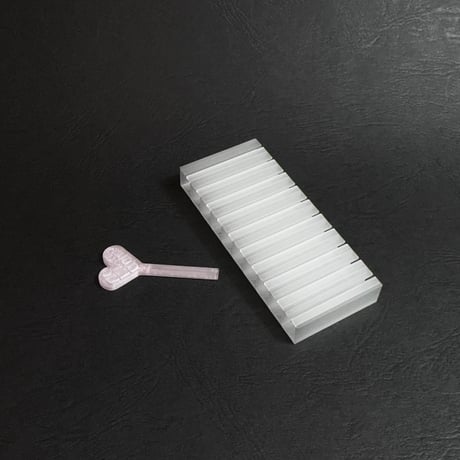 おしゃれに収納！魅せる「ネイルホイル専用ケース」