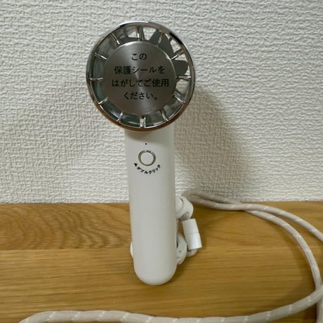 ホワイト ハンディファン LCAF004