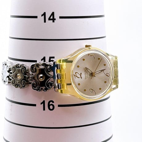 Swatch（スウォッチ） ヴィンテージ レディース腕時計 クォーツ スイス製 電池交換済 USED