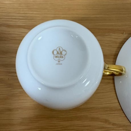大倉陶園 カップ＆ソーサー ペア 金彩 ホワイト 日本製 OKURA