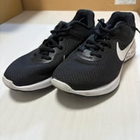 NIKE レボリューション ランニングシューズ ブラック 23.5cm USED