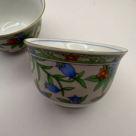 色絵草花文様 湯呑み ペア