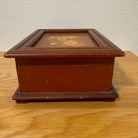 木製ジュエリーボックス 鏡付き 花柄 sankyo Musicale