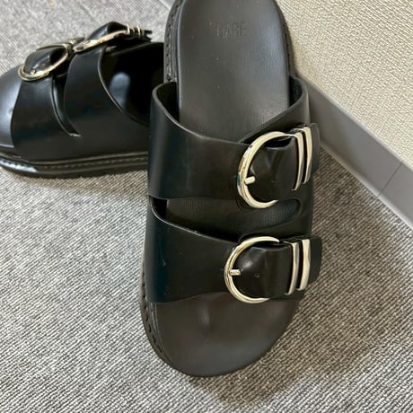 HARE ダブルバックルサンダル ブラック