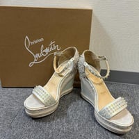 クリスチャンルブタンシルバーウェッジサンダル