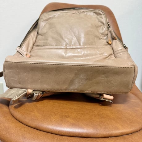 Dakota ダコタ ベージュ レザー リュック 中型