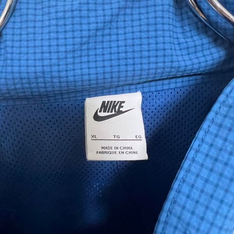 NIKE ナイキ　刺繍ロゴ　ナイロンジャケット　フード収納　XL