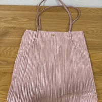 プリーツ加工 ピンクショルダーバッグ ハンドバック