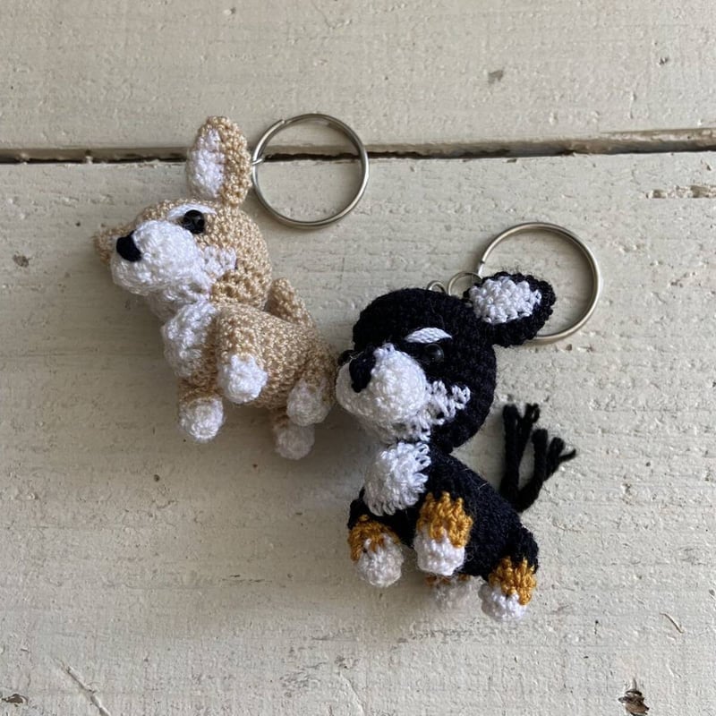 ハンドメイド 編みぐるみ ちわわ チワワ 犬 キーホルダー | NOIR BLANC