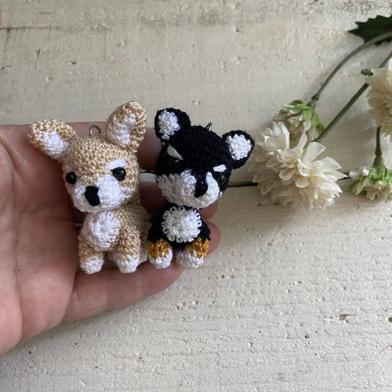 ハンドメイド 編みぐるみ ちわわ チワワ 犬 キーホルダー | NOIR BLANC