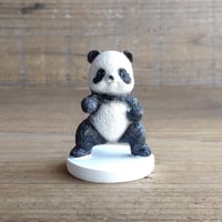 可愛らしいパンダのオブジェシリーズ　『修行六兄弟、五男坊』