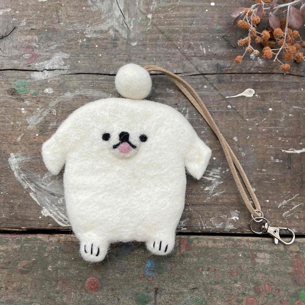 羊毛フェルト 犬 ハンドメイド ペキニーズ 新作！羊毛 フェルト ペキニーズ 犬 キーケース ハンドメイド フェア