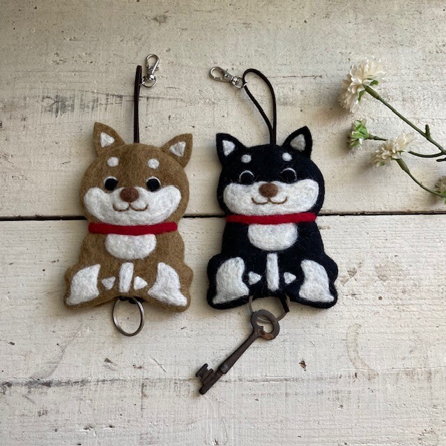 羊毛 フェルト 柴犬 しば犬 キーケース ハンドメイド フェアトレード