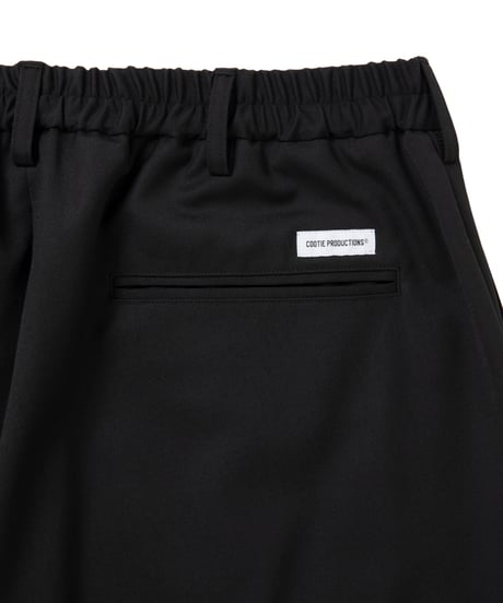 𝐂𝐎𝐎𝐓𝐈𝐄 | Wool Gabardine Shin Cut Easy Trousers | Black