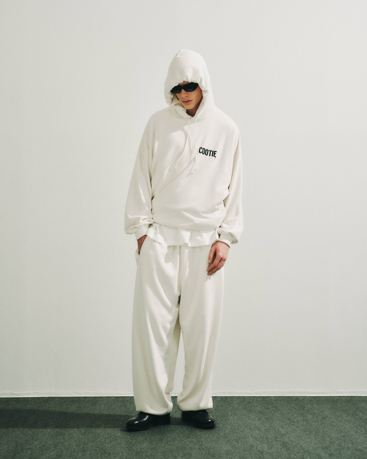 𝐂𝐎𝐎𝐓𝐈𝐄 | Dry Tech Oversized Sweat Hoodie | Blac