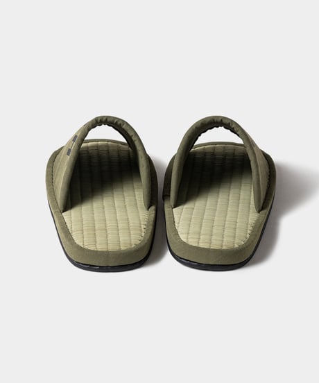 TIGHTBOOTH | BIG LABEL ROOM SANDAL | Olive
