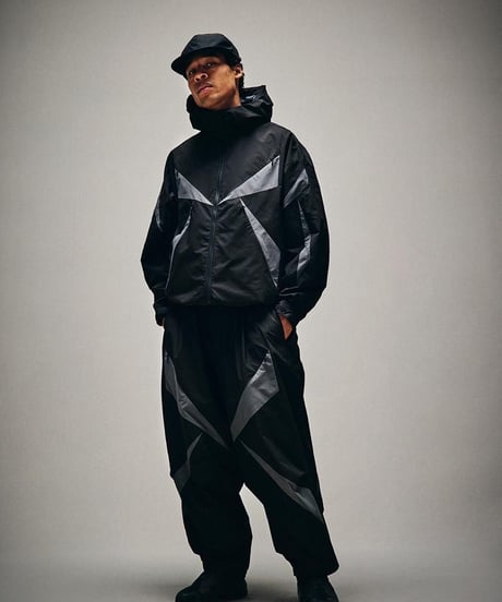TIGHTBOOTH | TRIANGLE JACKET | BLACK