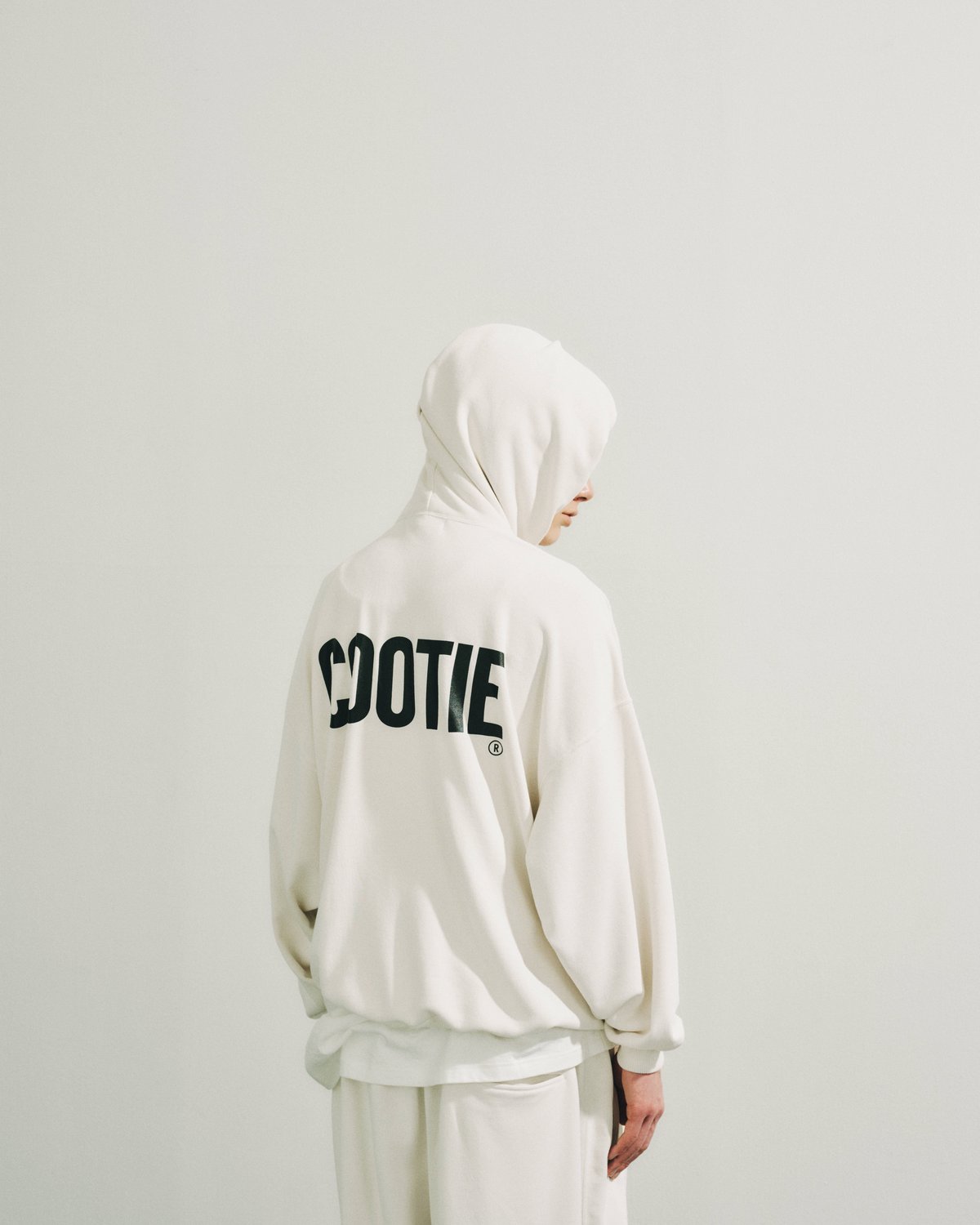 𝐂𝐎𝐎𝐓𝐈𝐄 | Dry Tech Oversized Sweat Hoodie | Blac