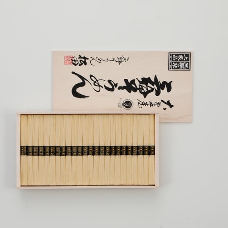 三輪の糸　50ｇ×24束（C-30）