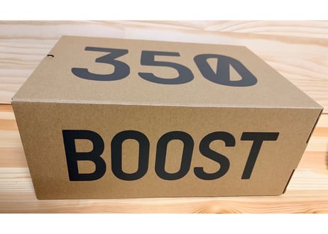 アディダス　イージーブースト350V2 メンズスニーカー　26.5cm 白