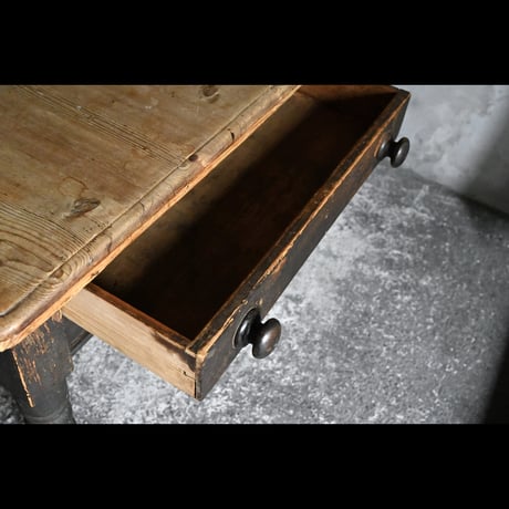 パインテーブル