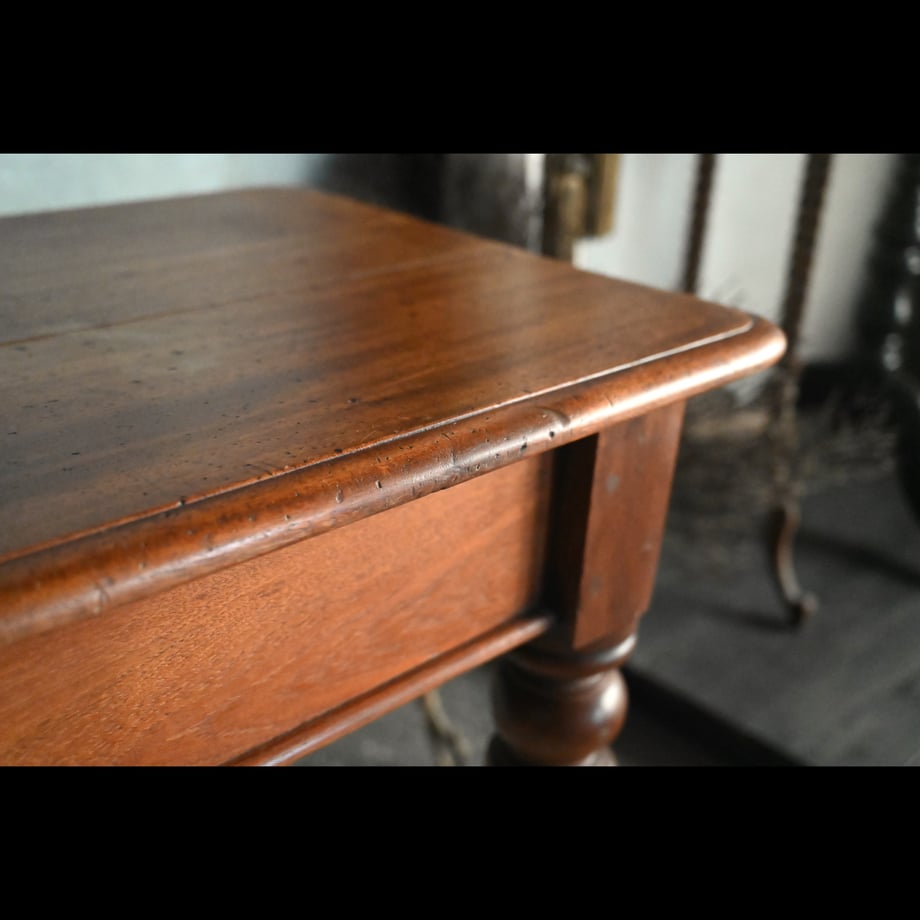 69082c9fb8793a6d296d7386
