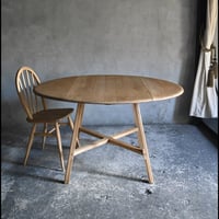 アーコールドロップリーフテーブル