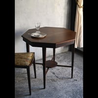 オクトゴナルテーブル