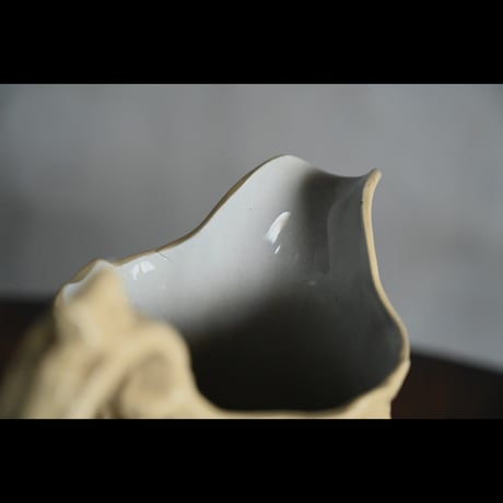 ボタニカルレリーフのジャグ