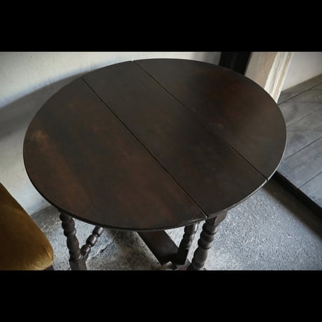 ドロップリーフテーブル
