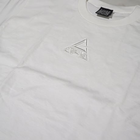 CORVO TRIANGLE 3D EMBROIDERY TEE ※ステッカー3枚　CD4枚付いて来ます