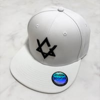 CORVO  3D刺繍スナップバックキャップ　※ステッカー3枚　CD4枚付いて来ます