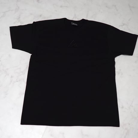 CORVO TRIANGLE 3D EMBROIDERY TEE ※ステッカー3枚　CD4枚付いて来ます