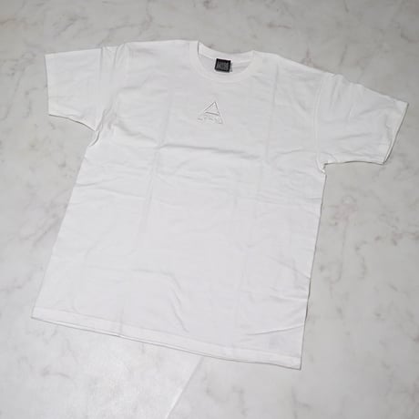 CORVO TRIANGLE 3D EMBROIDERY TEE ※ステッカー3枚　CD4枚付いて来ます