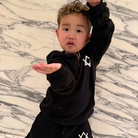CORVO KIDS SWEAT SETUP – BLACK EDITION
