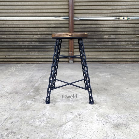 chain stool 1