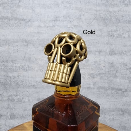 Skull figurine