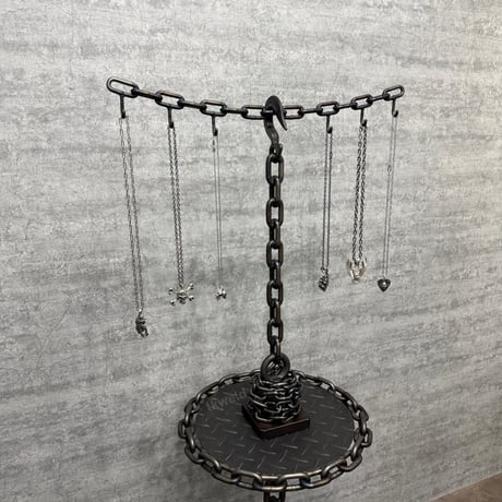 necklace stand