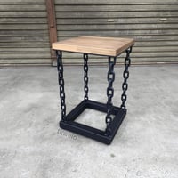chain stool 2